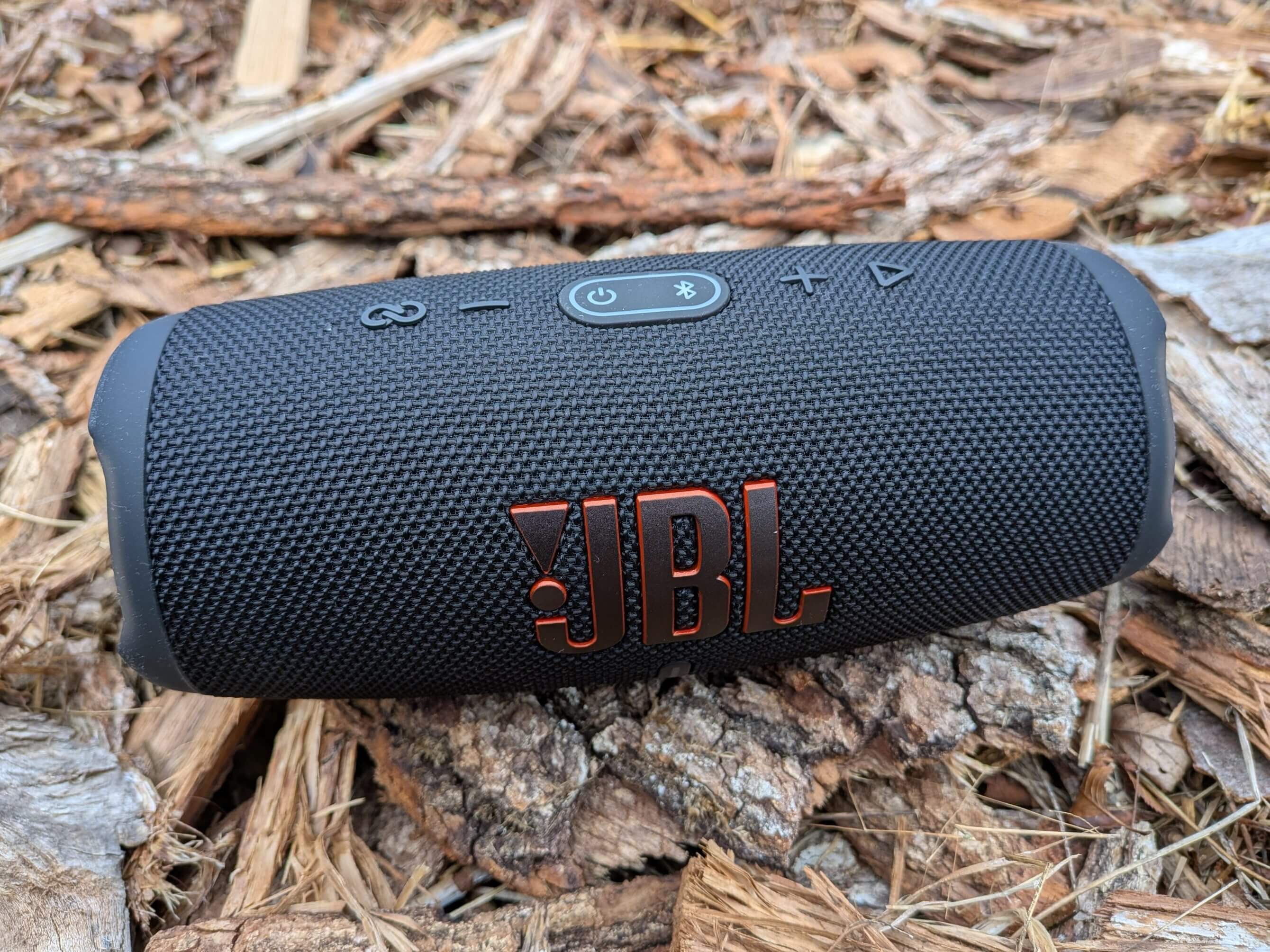JBL Charge 5